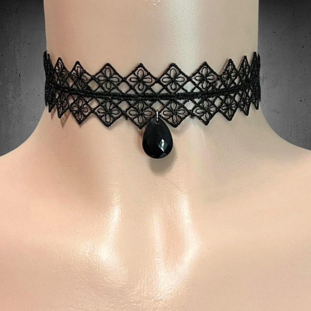 Black lace crystal drop choker